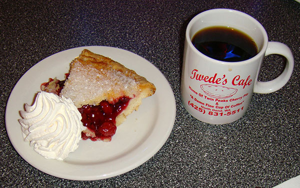 Cherry Pie + Black Coffee - Double R Diner - AntonioBorba.com