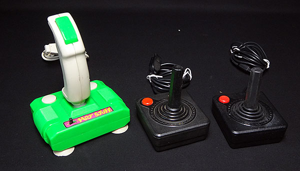 Atari Jr. Importado com 3 Joysticks e 35 Jogos - Antonio Borba