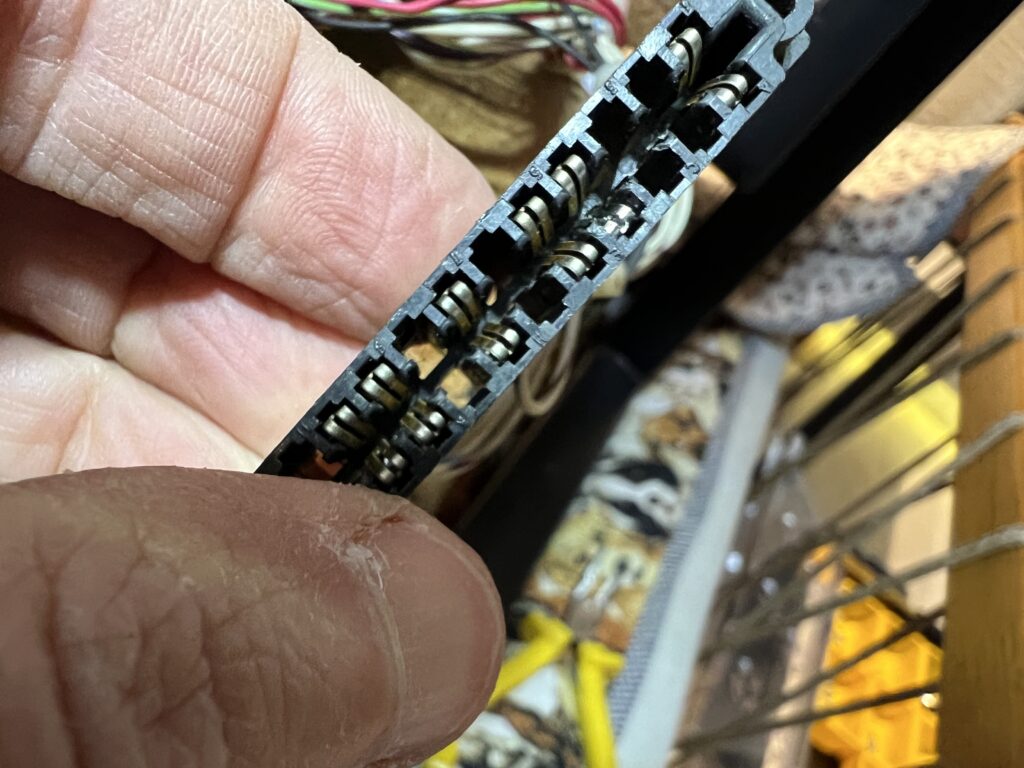 Atari Cocktail - Edge Connector 12/24 Molex Crimping