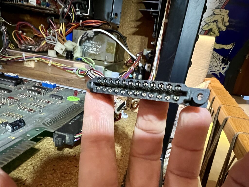 Atari Cocktail - Edge Connector 12/24 Molex Crimping