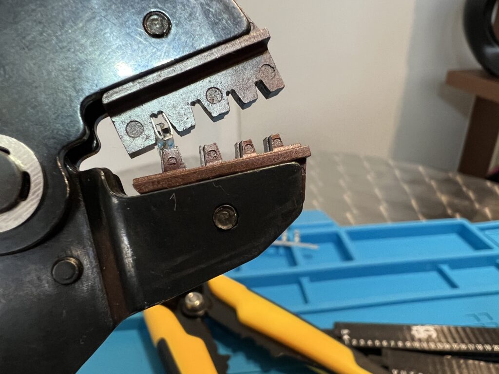 Molex Pins for Edge Connectors - Crimping Tests