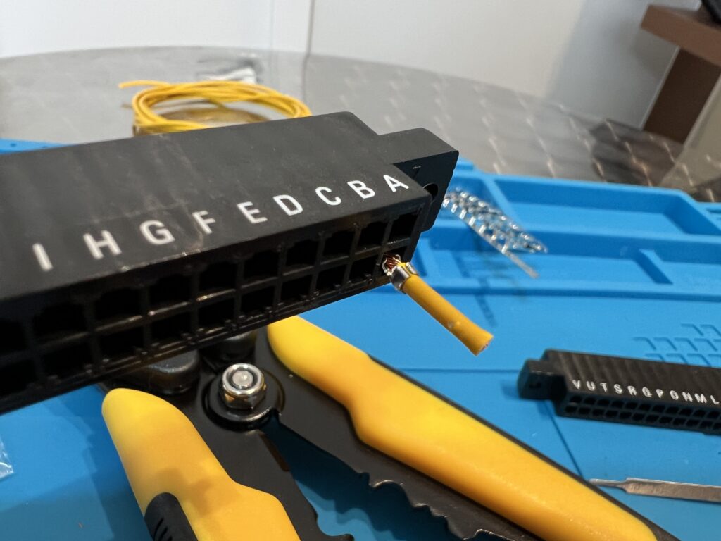 Molex Pins for Edge Connectors - Crimping Tests