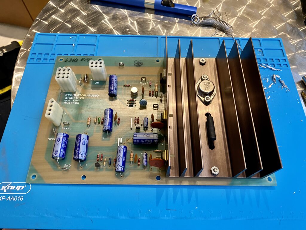 Asteroids Arcade - Atari - A/R-01 Audio Regulator