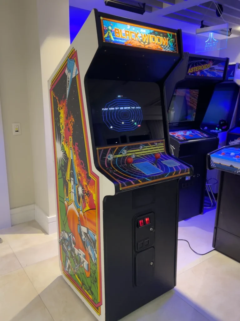 Arcade Black Widow - Atari Color Vector - Restored - Antonio Borba