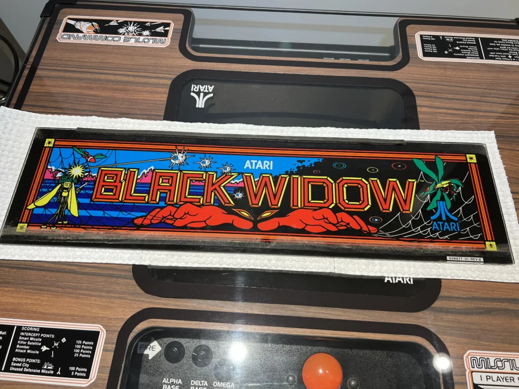 Black Widow Color Vector Arcade - Marquee Restore