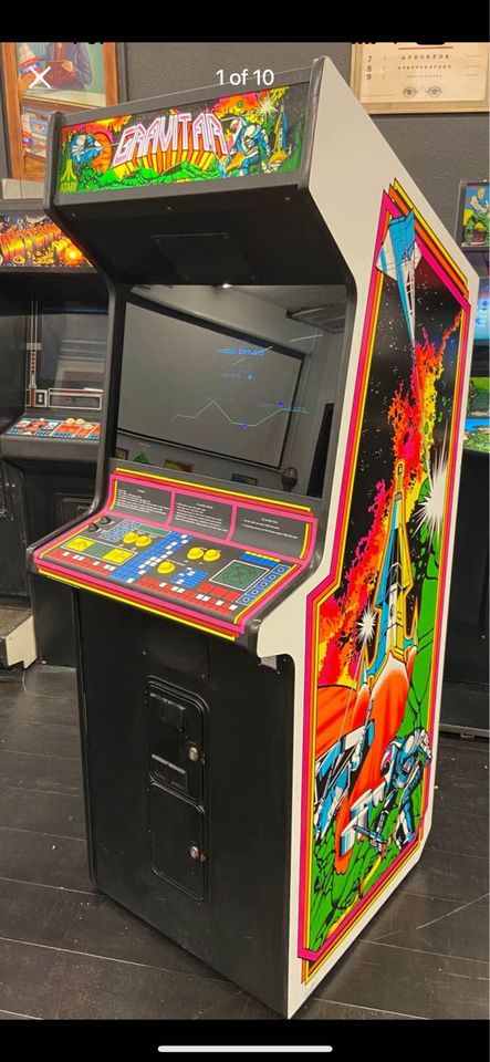 Color Vector Arcades - Atari Gravitar