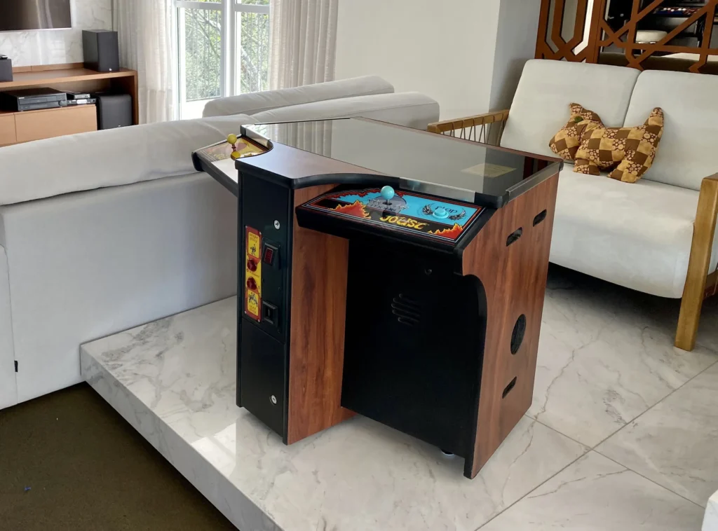 Joust Cocktail Arcade by Williams - Chegada no Brasil