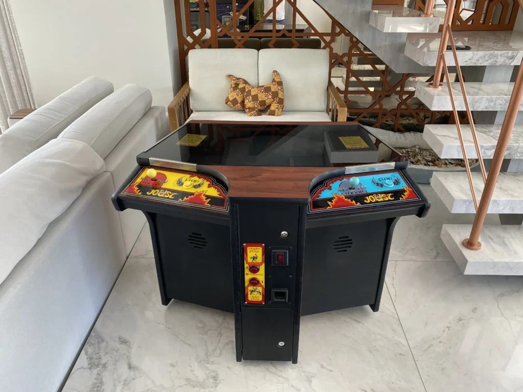 Joust Cocktail Arcade by Williams - Chegada no Brasil