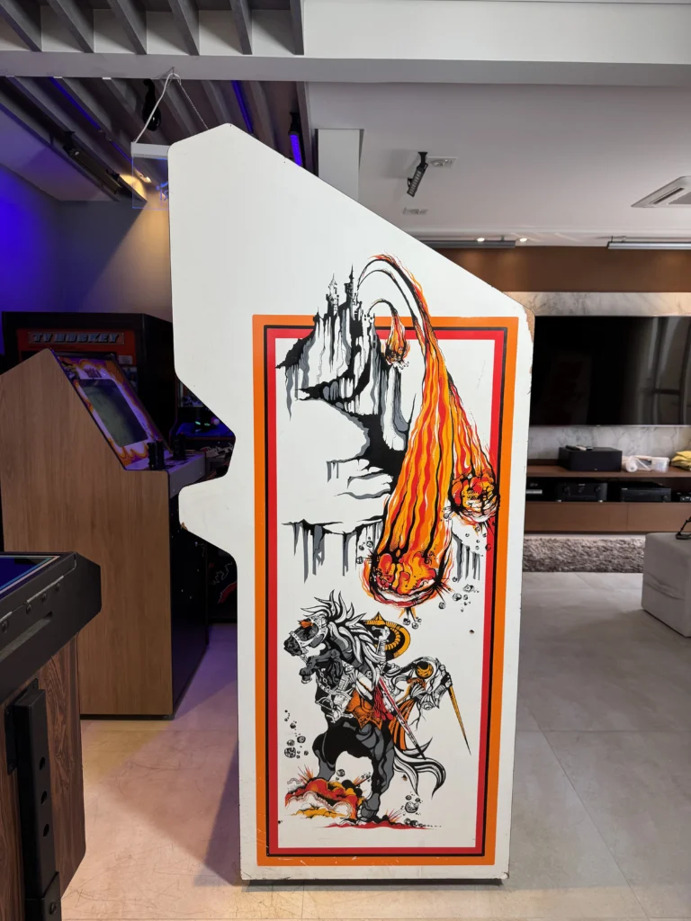 Warlords Atari Arcade Game Upright Cabinet - Antonio Borba Warlords Atari Arcade Game Upright Cabinet - Antonio Borba