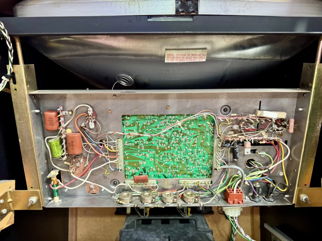 Warlords Atari Arcade Game Upright Cabinet - Antonio Borba Warlords Atari Arcade Game Upright Cabinet - Antonio Borba