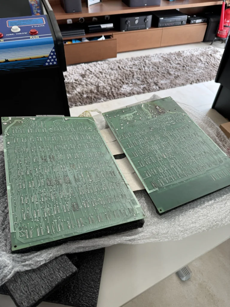 Tank II Arcade Cabinet by Kee Games - PCB Repair Tank II Arcade Cabinet by Kee Games - PCB Repair