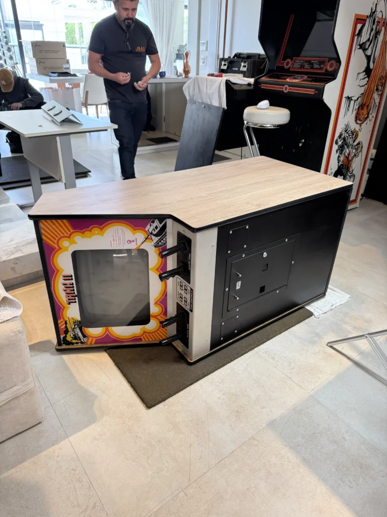 Tank II Arcade Cabinet by Kee Games - Foot Levelers Tank II Arcade Cabinet by Kee Games - Foot Levelers