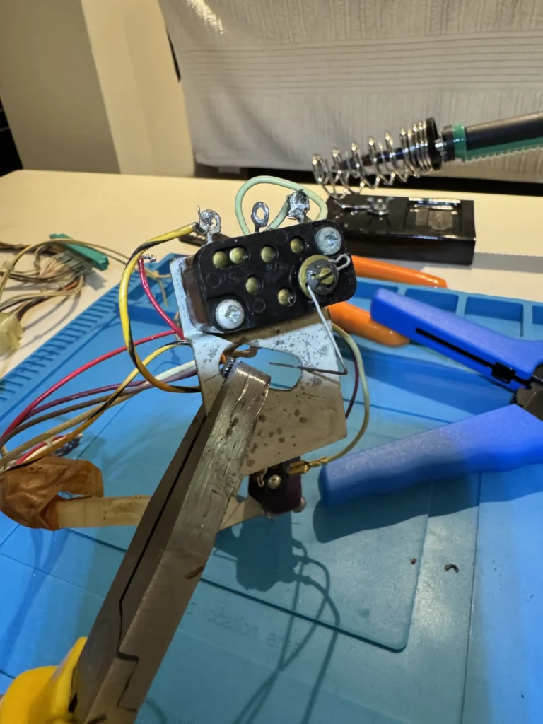 Tank II Arcade Cabinet by Kee Games - Harness and Connectors Tank II Arcade Cabinet by Kee Games - Harness and Connectors