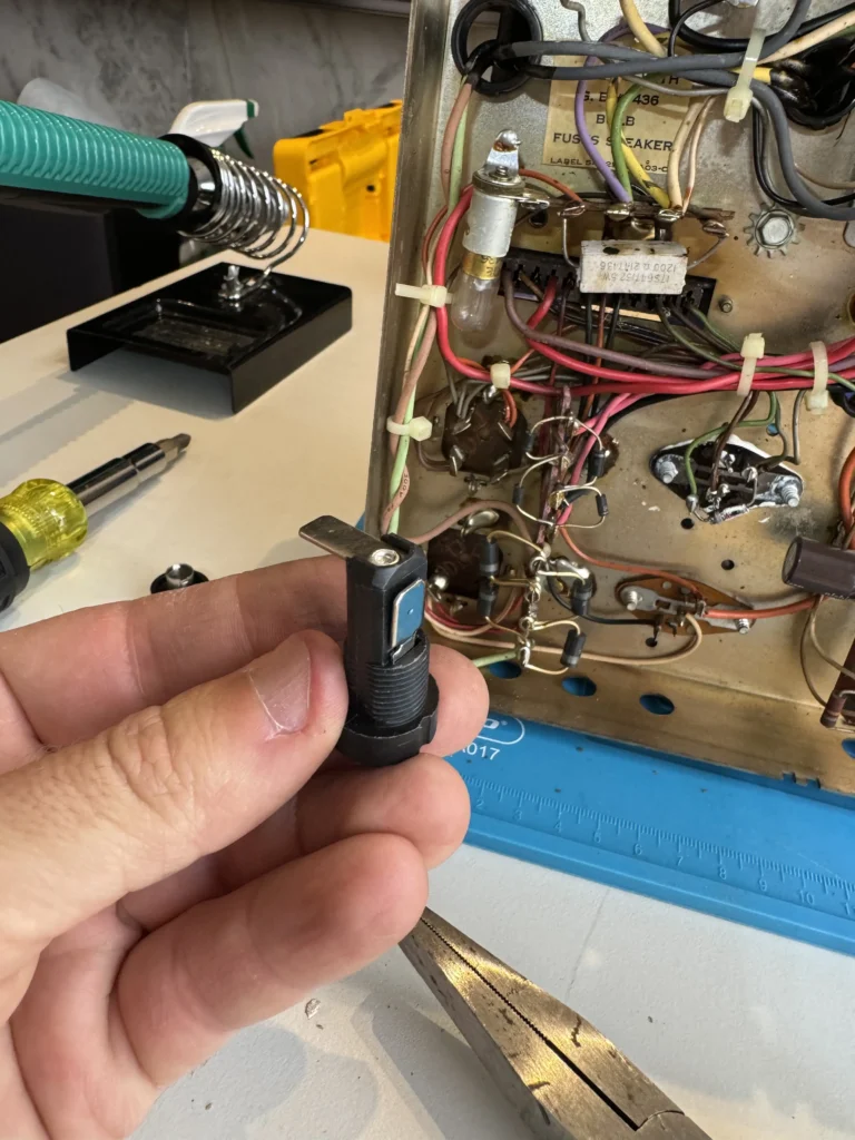 Tank II Arcade Cabinet by Kee Games - Monitor Removal and Fuse Check Tank II Arcade Cabinet by Kee Games - Monitor Removal and Fuse Check