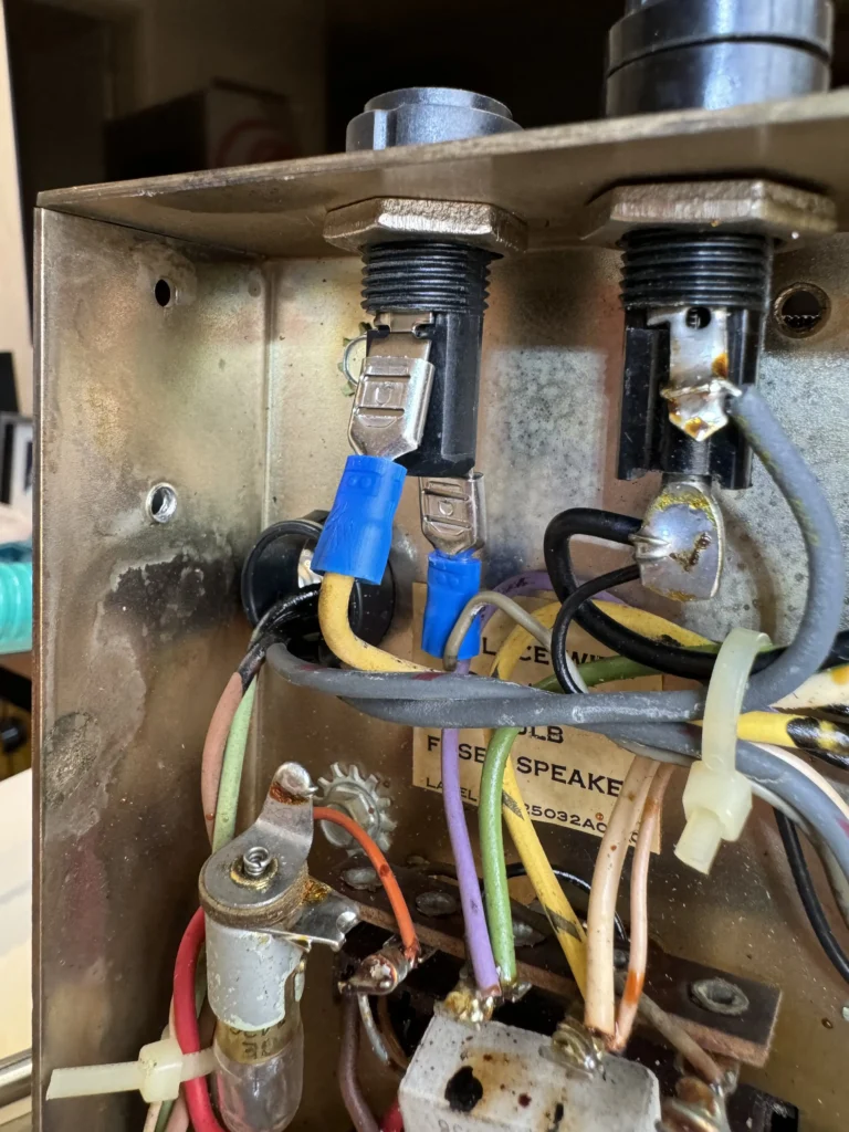 Tank II Arcade Cabinet by Kee Games - Monitor Removal and Fuse Check Tank II Arcade Cabinet by Kee Games - Monitor Removal and Fuse Check