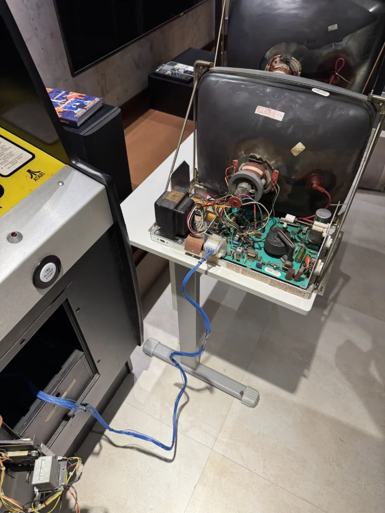 Circus by Exidy – Arcade Game Restoration - Motorola M5000 Breakout Test Circus by Exidy – Arcade Game Restoration - Motorola M5000 Breakout Test