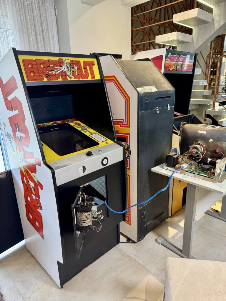Circus by Exidy – Arcade Game Restoration - Motorola M5000 Monitor Circus by Exidy – Arcade Game Restoration - Motorola M5000 Monitor
