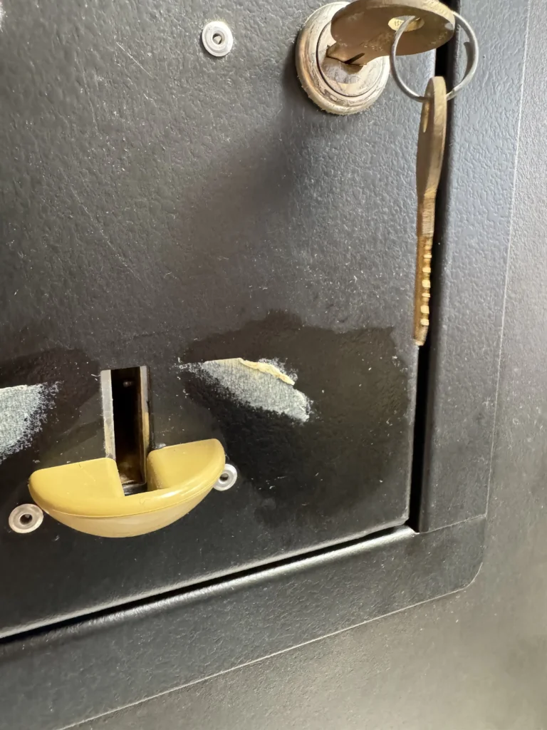 Inca Arcade Cabinet by PMC Electronics - Cleaning Inca Arcade Cabinet by PMC Electronics - Cleaning