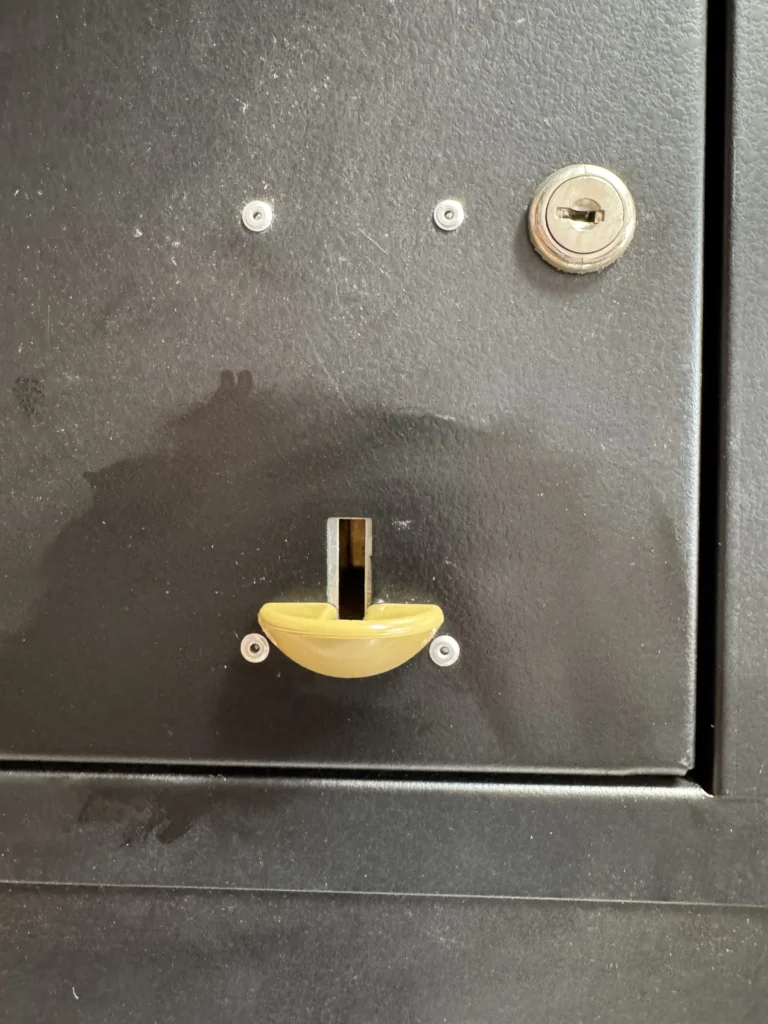 Inca Arcade Cabinet by PMC Electronics - Cleaning Inca Arcade Cabinet by PMC Electronics - Cleaning