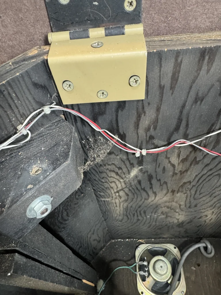 Inca Arcade Cabinet by PMC Electronics - Cleaning Inca Arcade Cabinet by PMC Electronics - Cleaning