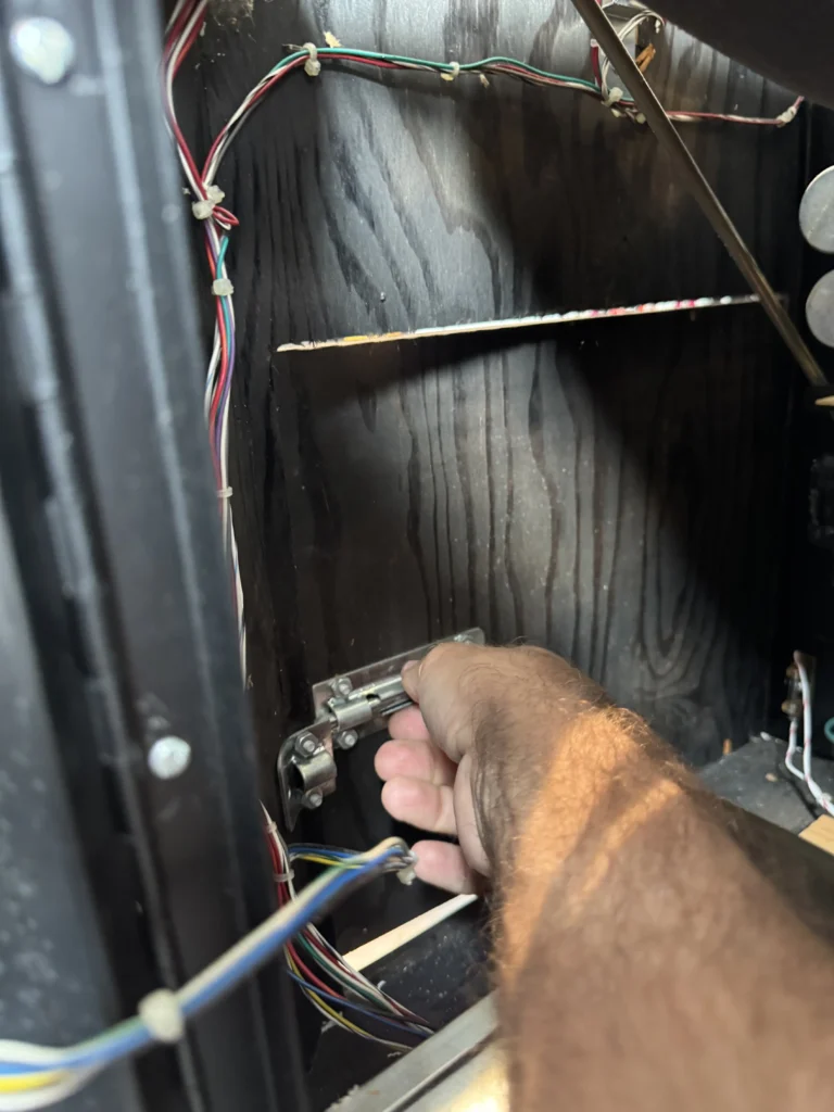 Inca Arcade Cabinet by PMC Electronics - Motorola XM-501 Monitor Tests Inca Arcade Cabinet by PMC Electronics - Motorola XM-501 Monitor Tests