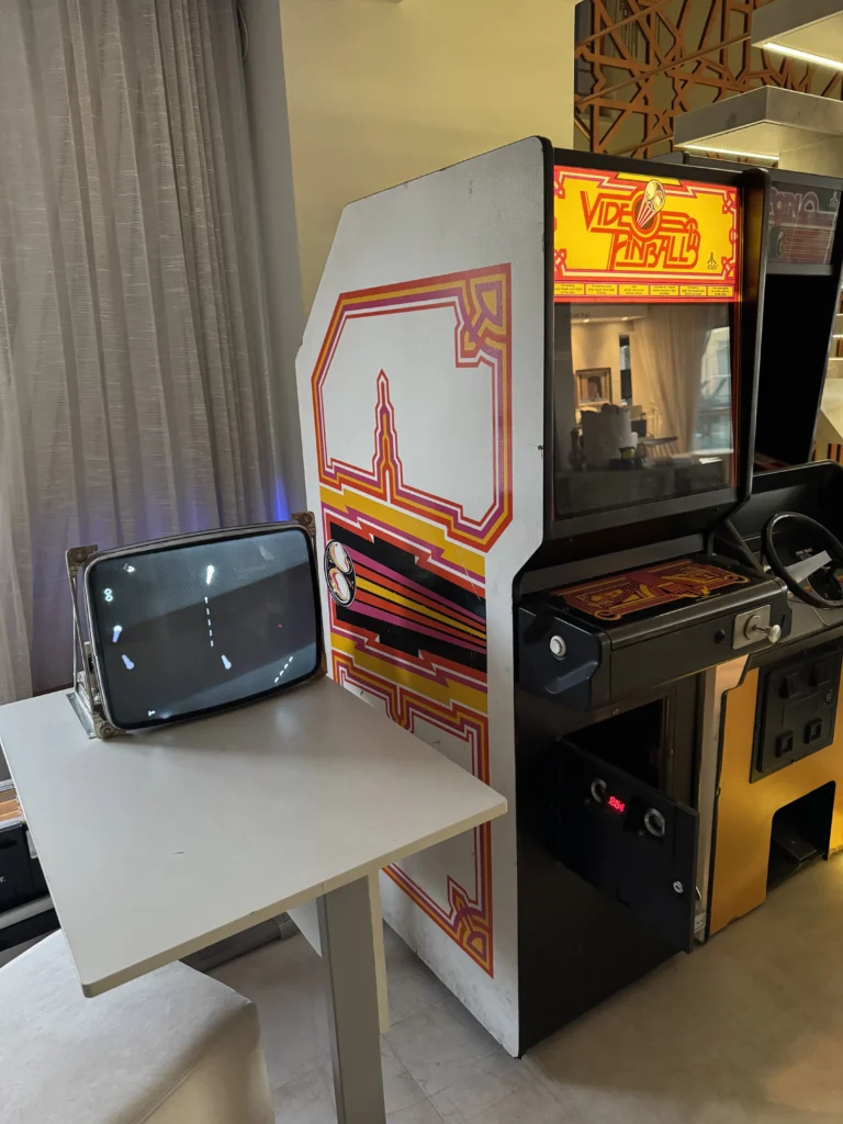 Inca Arcade Cabinet by PMC Electronics - Motorola XM-501 Monitor Inca Arcade Cabinet by PMC Electronics - Motorola XM-501 Monitor