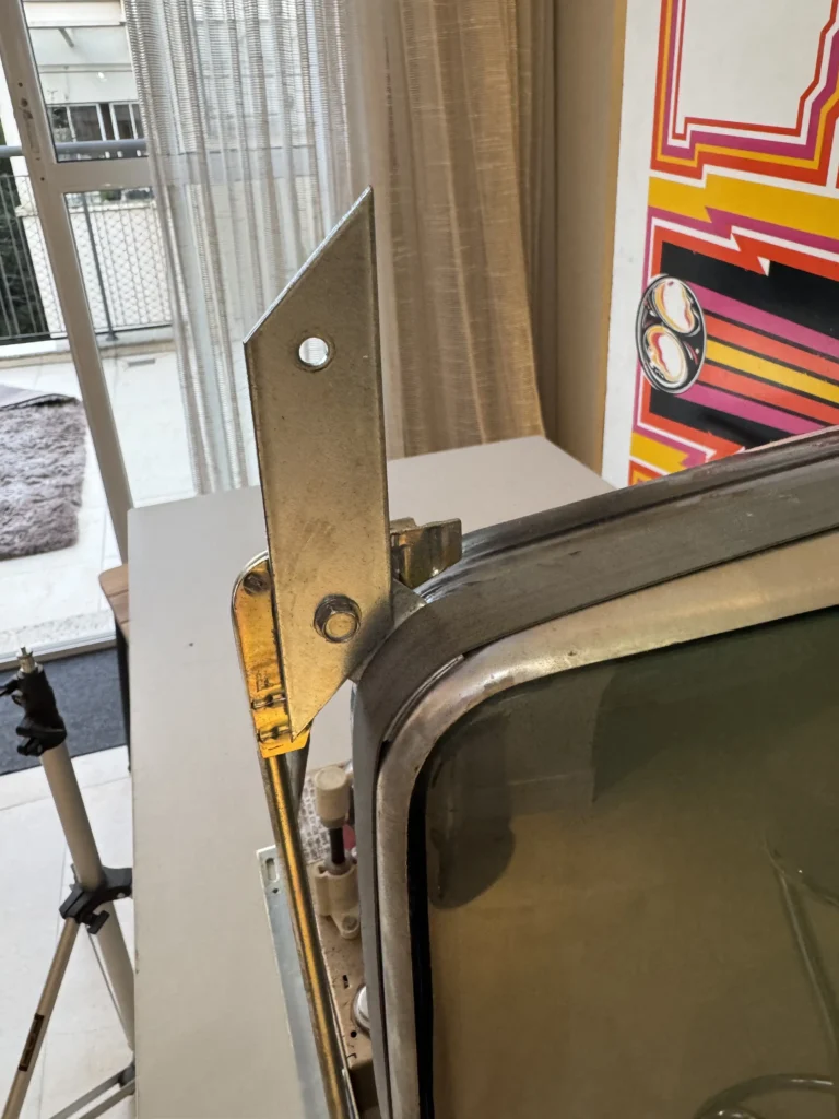 Inca Arcade Cabinet by PMC Electronics - Motorola XM-501 Monitor Inca Arcade Cabinet by PMC Electronics - Motorola XM-501 Monitor