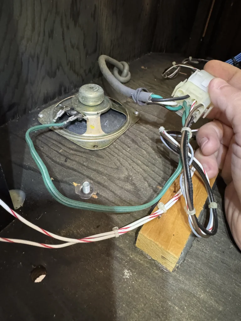 Inca Arcade Cabinet by PMC Electronics - Motorola XM-501 Monitor Inca Arcade Cabinet by PMC Electronics - Motorola XM-501 Monitor