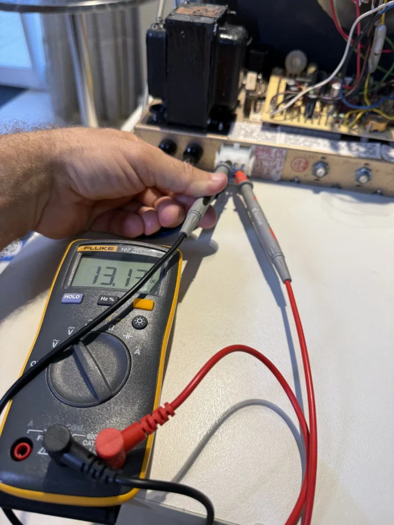 Inca Arcade Cabinet by PMC Electronics - Motorola XM-501 Monitor Voltage Tests