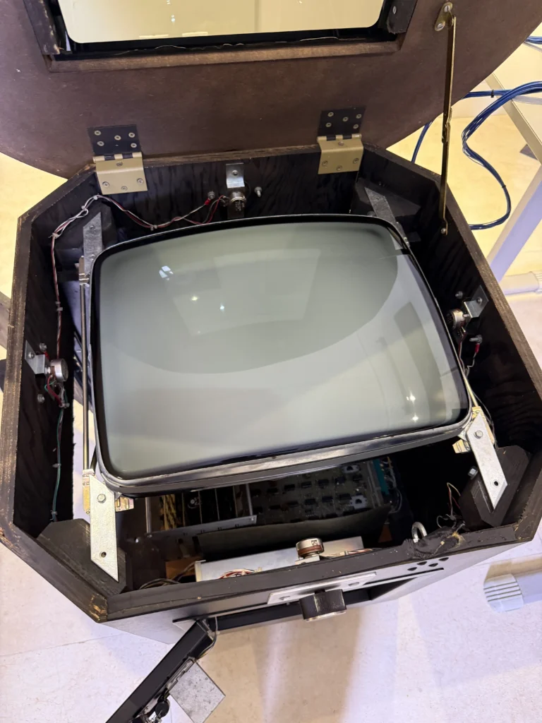 Inca Arcade Cabinet by PMC Electronics - Final Adjustments Inca Arcade Cabinet by PMC Electronics - Final Adjustments