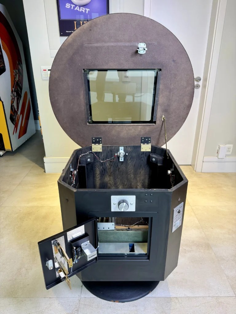 Inca Arcade Cabinet by PMC Electronics - Antonio Borba Arcade Collection Inca Arcade Cabinet by PMC Electronics - Antonio Borba Arcade Collection