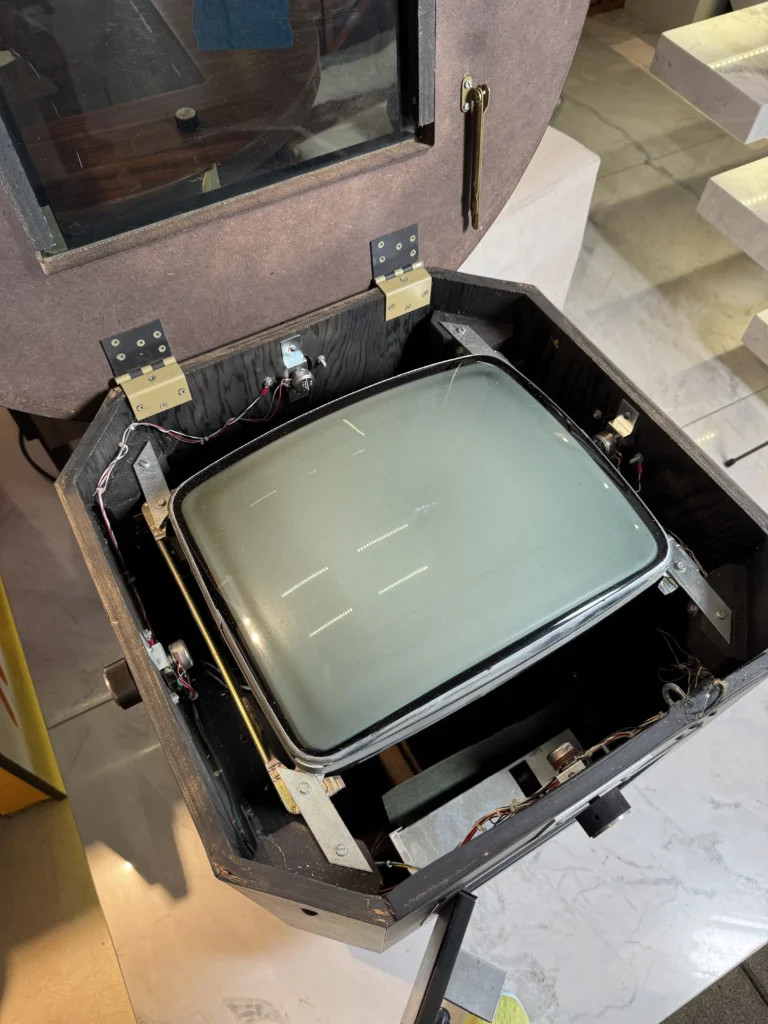 Inca Arcade Cabinet by PMC Electronics - Inspection Inca Arcade Cabinet by PMC Electronics - Inspection