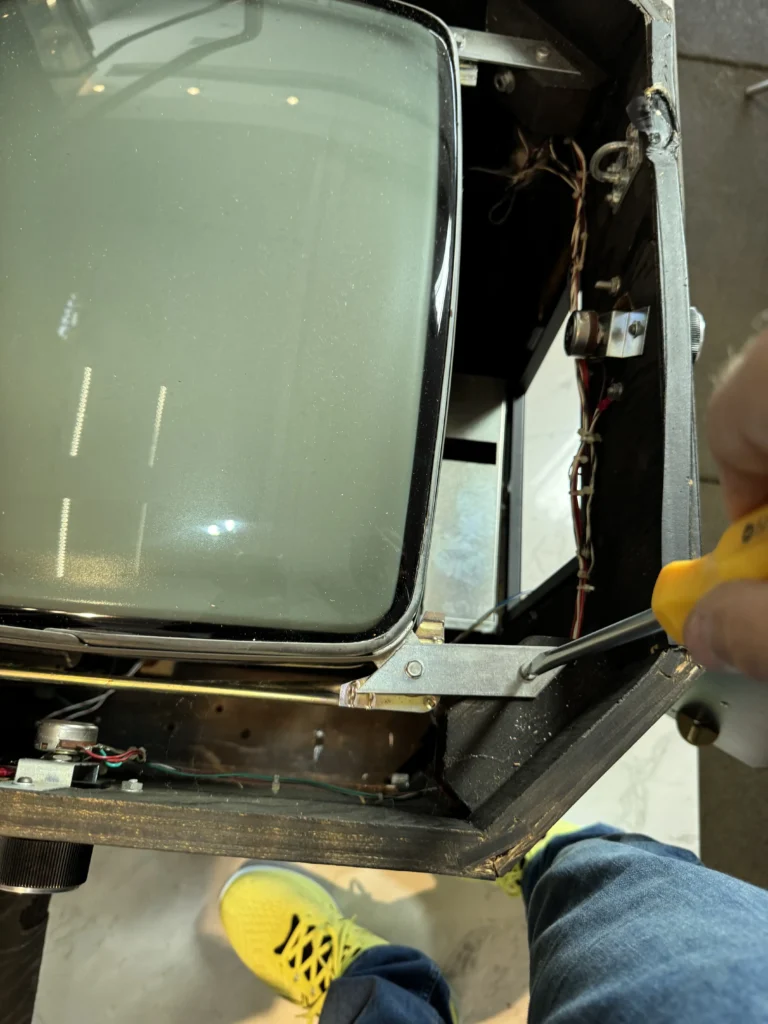 Inca Arcade Cabinet by PMC Electronics - Motorola XM-501 Monitor Tests Inca Arcade Cabinet by PMC Electronics - Motorola XM-501 Monitor Tests