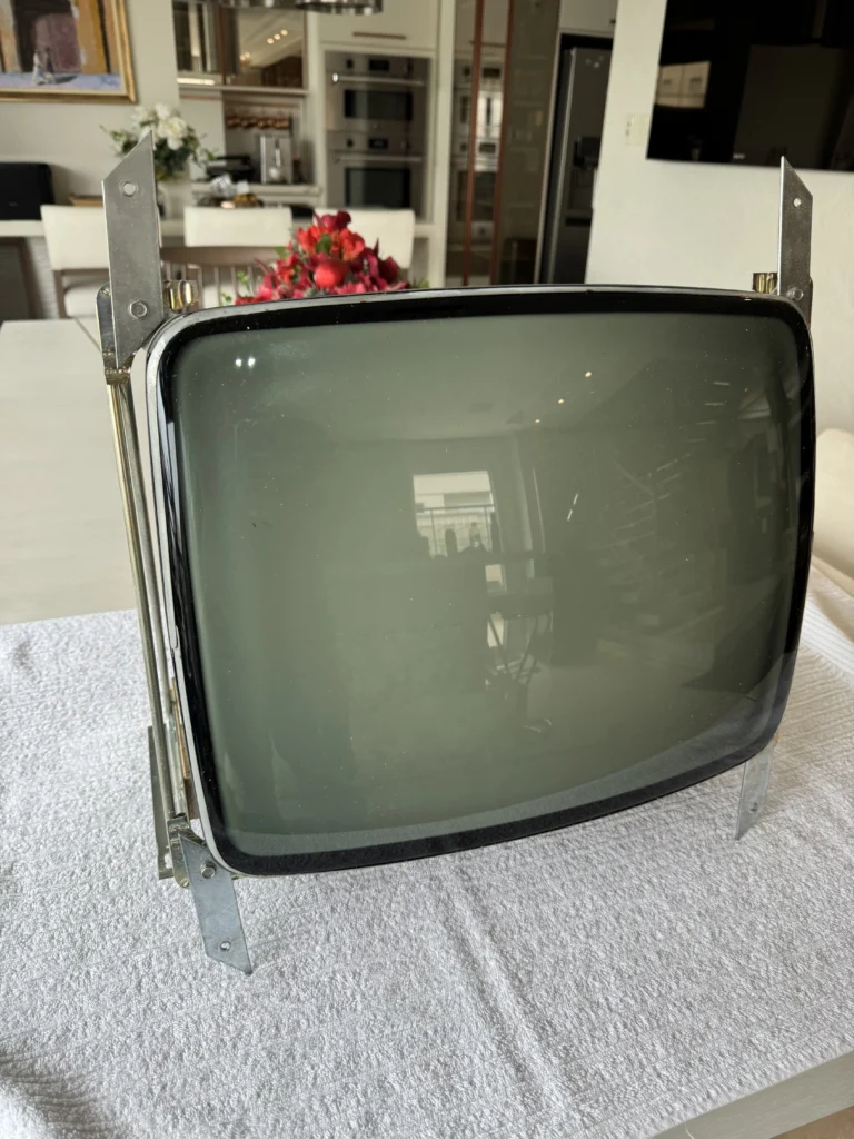 Inca Arcade Cabinet by PMC Electronics - Motorola XM-501 Monitor Tests Inca Arcade Cabinet by PMC Electronics - Motorola XM-501 Monitor Tests