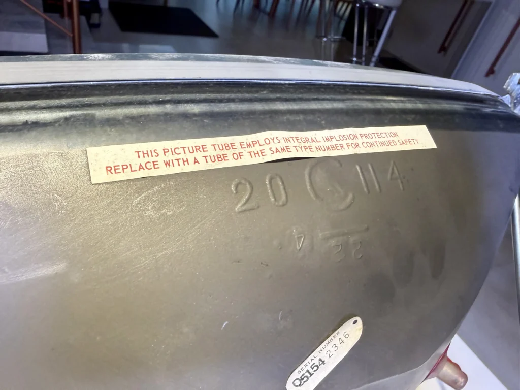 Motorola XM-501 B&W Monitor from Inca Cabinet - Antonio Borba Arcade Collection Motorola XM-501 B&W Monitor from Inca Cabinet - Antonio Borba Arcade Collection