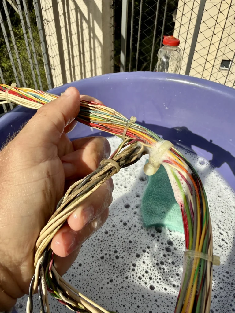 Atari Video Pinball Arcade - Harness Cleaning Atari Video Pinball Arcade - Harness Cleaning