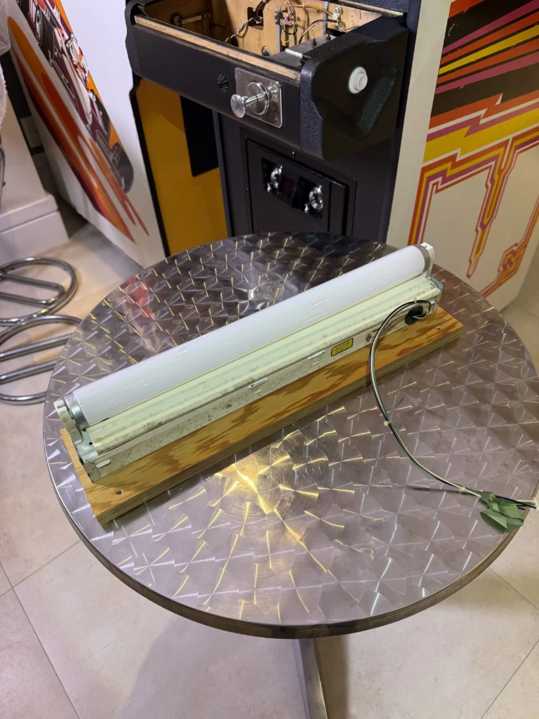 Video Pinball #21: Instalação do Marquee e Últimos Acabamentos