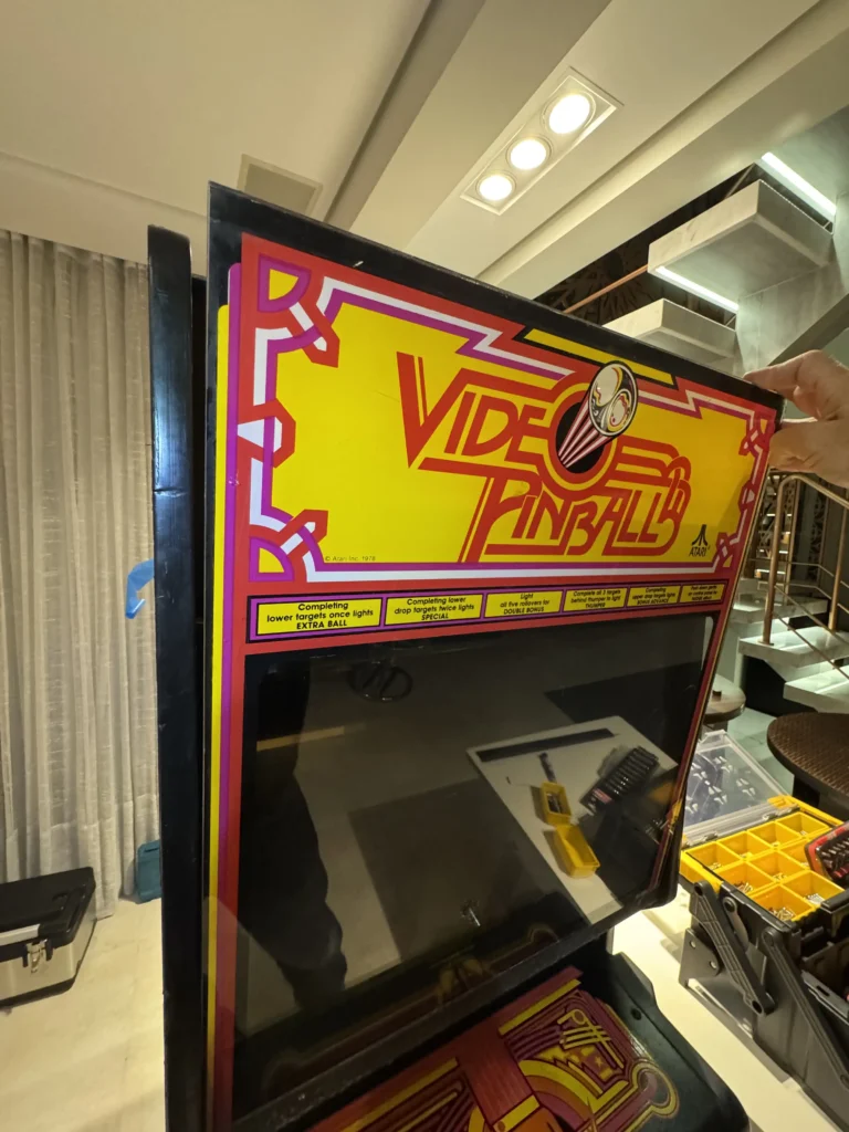 Atari Video Pinball Arcade - Marquee and Fixture Inspection Atari Video Pinball Arcade - Marquee and Fixture Inspection