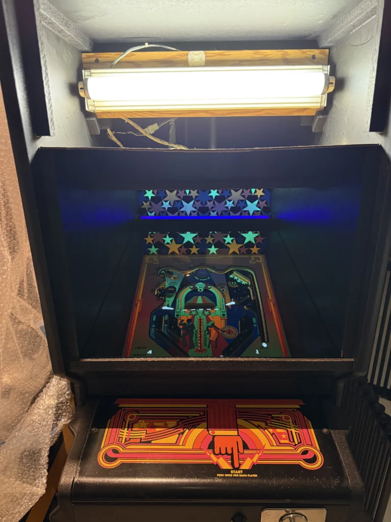 Atari Video Pinball Arcade - White Light Fixture Atari Video Pinball Arcade - White Light Fixture