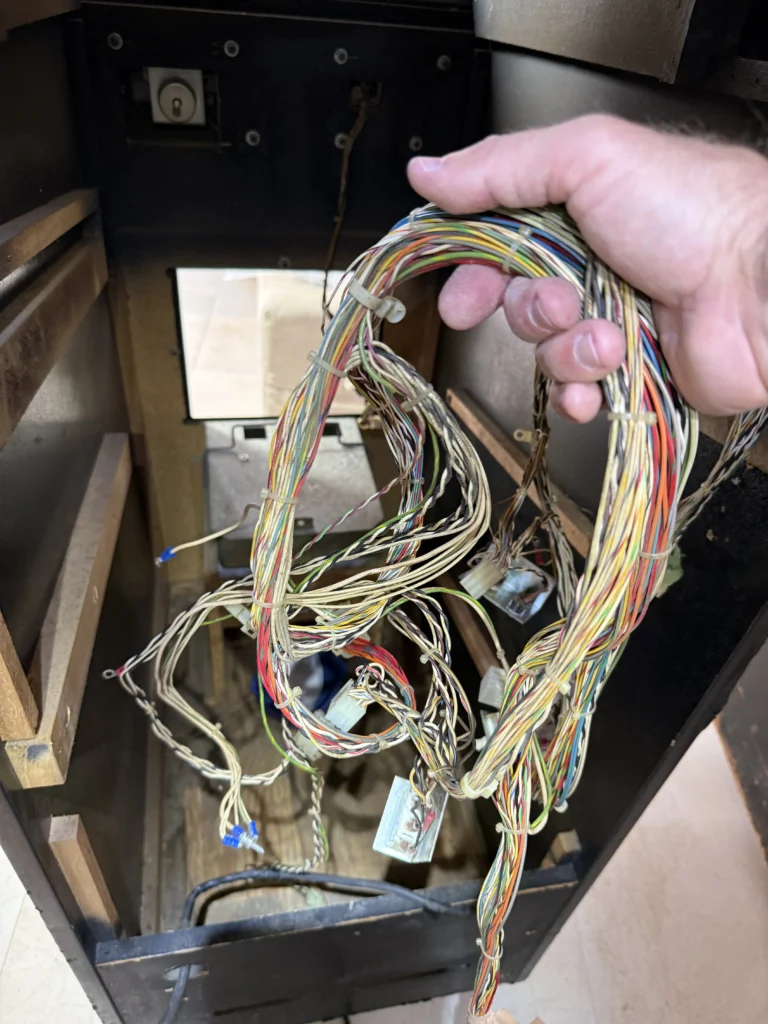 Atari Video Pinball Arcade - Cabinet Restoration Atari Video Pinball Arcade - Cabinet Restoration