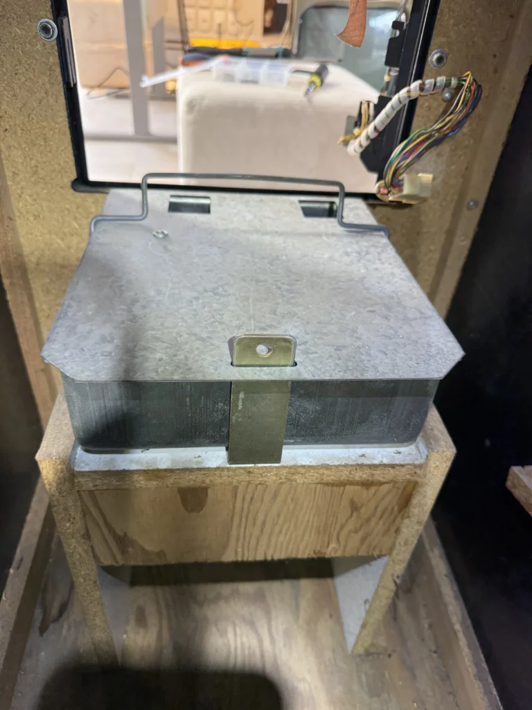 Atari Video Pinball Arcade - Cabinet Restoration Atari Video Pinball Arcade - Cabinet Restoration