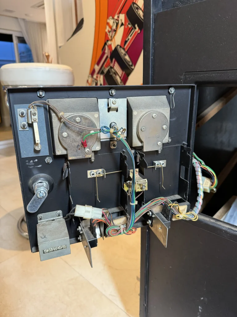 Atari Video Pinball Arcade - Cabinet Restoration Atari Video Pinball Arcade - Cabinet Restoration