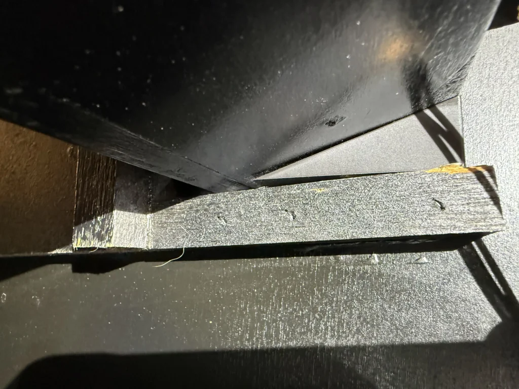 Atari Video Pinball Arcade - Black Light Fixture Incline Solution Atari Video Pinball Arcade - Black Light Fixture Incline Solution