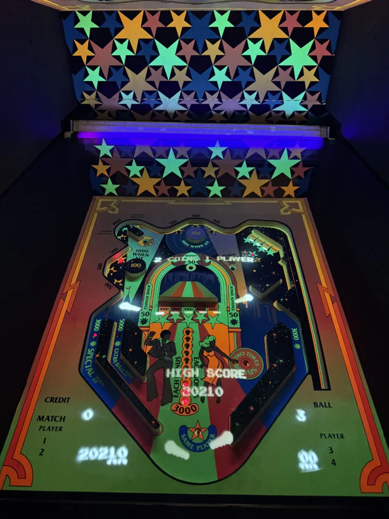 Atari Video Pinball Arcade - UV Light/Black Light Testing Atari Video Pinball Arcade - UV Light/Black Light Testing