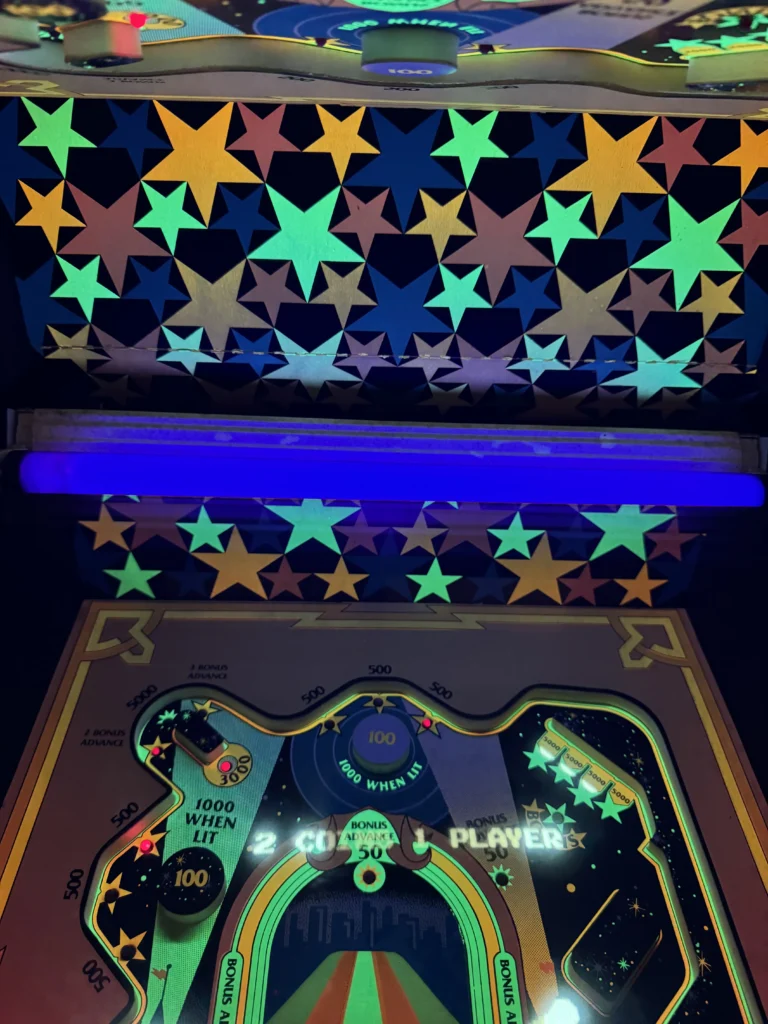 Atari Video Pinball Arcade - UV Light/Black Light Testing Atari Video Pinball Arcade - UV Light/Black Light Testing