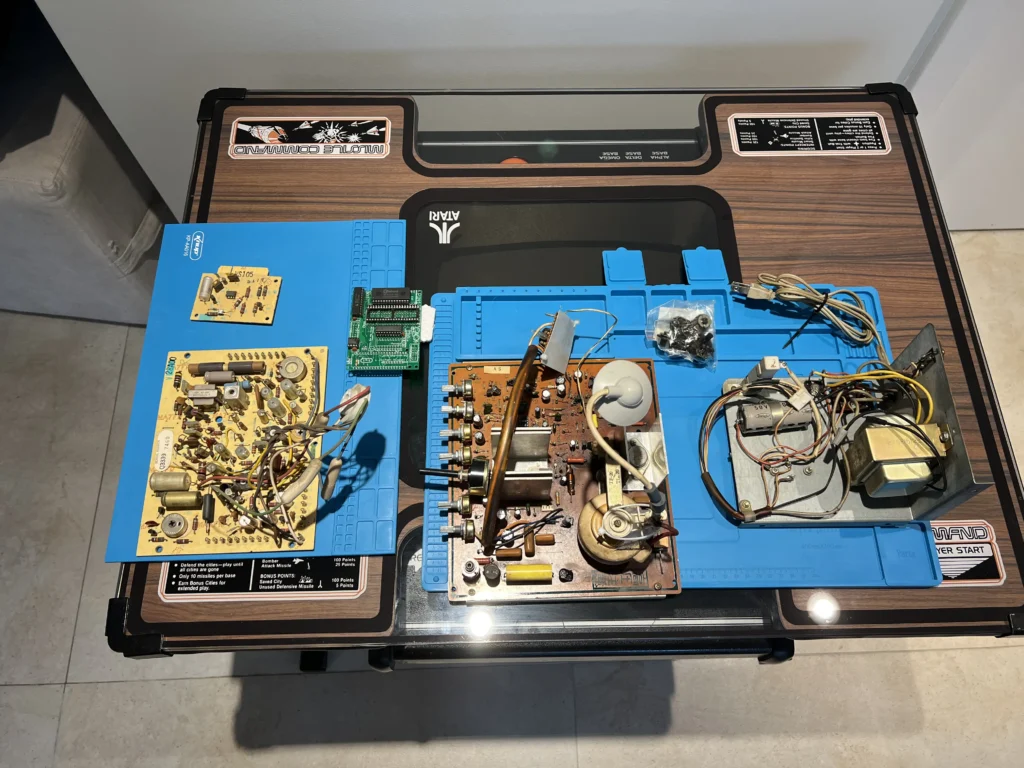Mirco Challenge Arcade Game - Motorola XM-501 Monitor Mirco Challenge Arcade Game - Motorola XM-501 Monitor