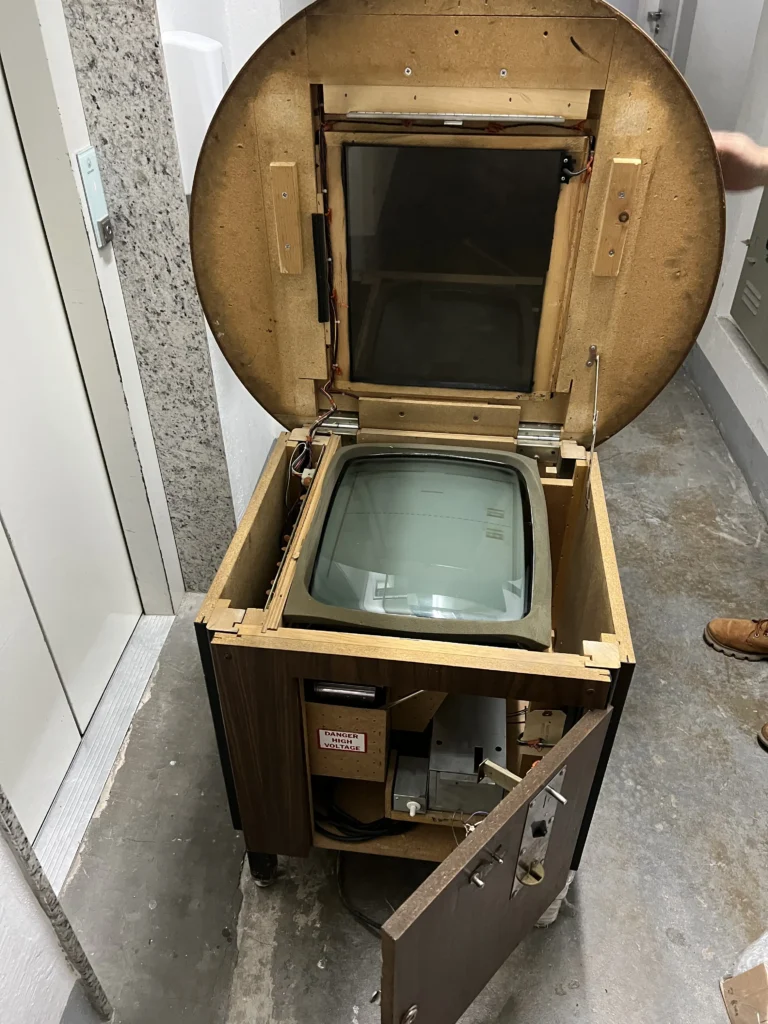 Mirco Challenge Arcade Game Cabinet - Acquisition Mirco Challenge Arcade Game Cabinet - Acquisition