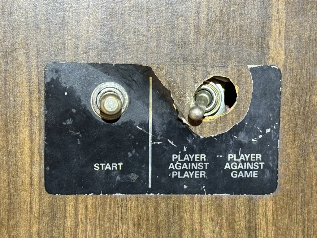 Mirco Challenge #08: Restauração da Coin Door