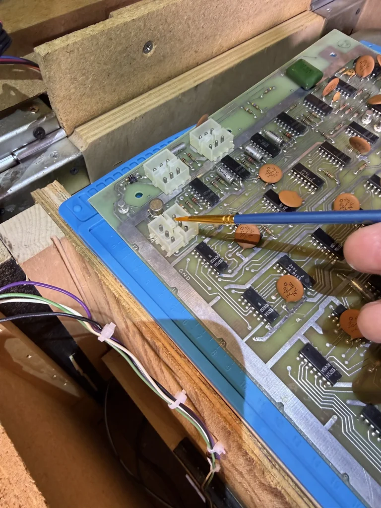 Mirco Challenge Arcade Game - Harness Fixing